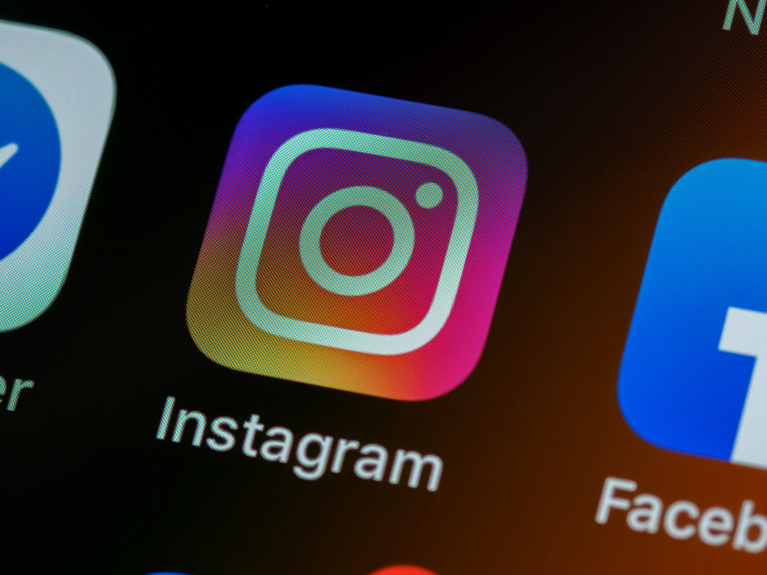how to turn active status off on instagram